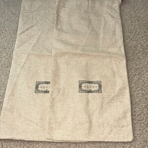 Gucci dust bag for shoes (2)